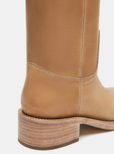 Load image into Gallery viewer, RIGGS BANANA LEATHER BOOTS