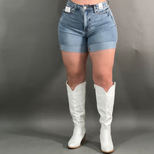 Load image into Gallery viewer, Yuri shorts
