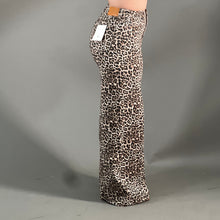 Load image into Gallery viewer, LEOPARD LUXE PANTS
