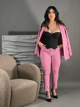 Load image into Gallery viewer, Business Lady Top
