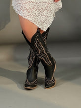 Load image into Gallery viewer, Tess boots
