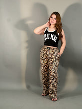 Load image into Gallery viewer, Leopard luxe pants
