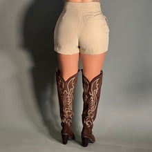 Load image into Gallery viewer, Nice elegant shorts
