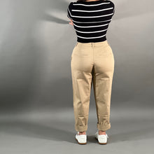 Load image into Gallery viewer, NATURAL BORN TOP
