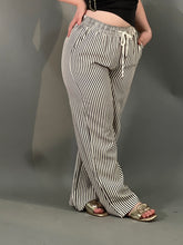 Load image into Gallery viewer, Rowen pants
