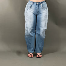 Load image into Gallery viewer, Ezra jeans
