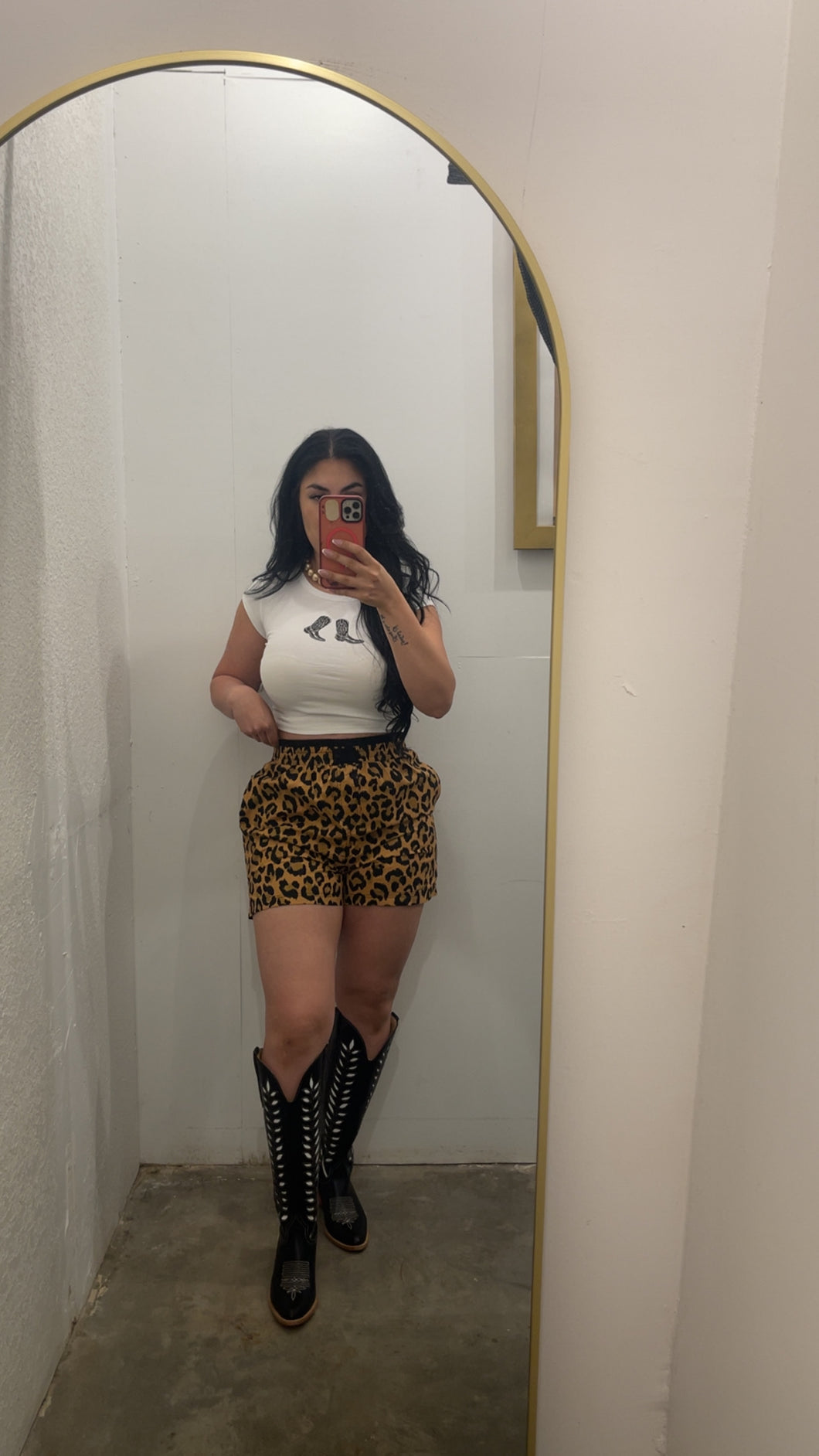 Can’t be tamed shorts