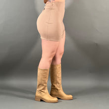 Load image into Gallery viewer, CITY GIRL SKIRT
