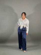 Load image into Gallery viewer, CHARM B/D
