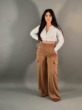 Load image into Gallery viewer, OAKLYNN SWEATER
