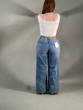 Load image into Gallery viewer, Diamond jeans
