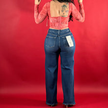 Load image into Gallery viewer, CAMRON JEANS
