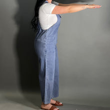 Load image into Gallery viewer, Fashions jumpsuit
