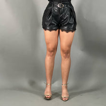 Load image into Gallery viewer, DIVINA SHORTS
