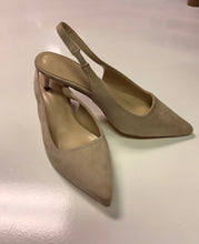 Load image into Gallery viewer, Call me heels
