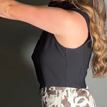 Load image into Gallery viewer, Analie vest
