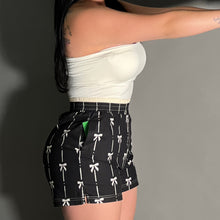 Load image into Gallery viewer, CUTESY SHORTS

