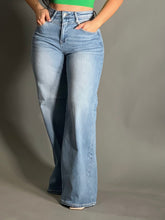 Load image into Gallery viewer, BRENDAN JEANS
