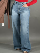 Load image into Gallery viewer, HOMERO JEANS
