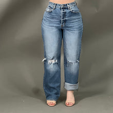 Load image into Gallery viewer, Luz Jeans
