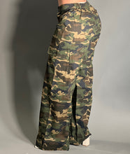 Load image into Gallery viewer, Army pants

