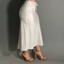 Load image into Gallery viewer, LENYNN SKIRT

