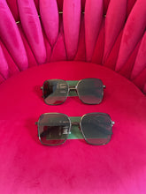 Load image into Gallery viewer, 5TH AVE SUNGLASSES
