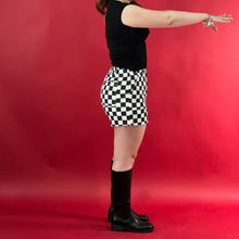 Load image into Gallery viewer, ANDREA SHORTS
