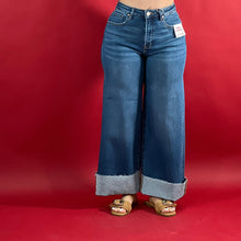 Load image into Gallery viewer, MALIKAI JEANS
