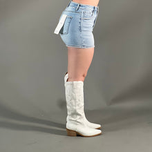 Load image into Gallery viewer, Kylie jorts
