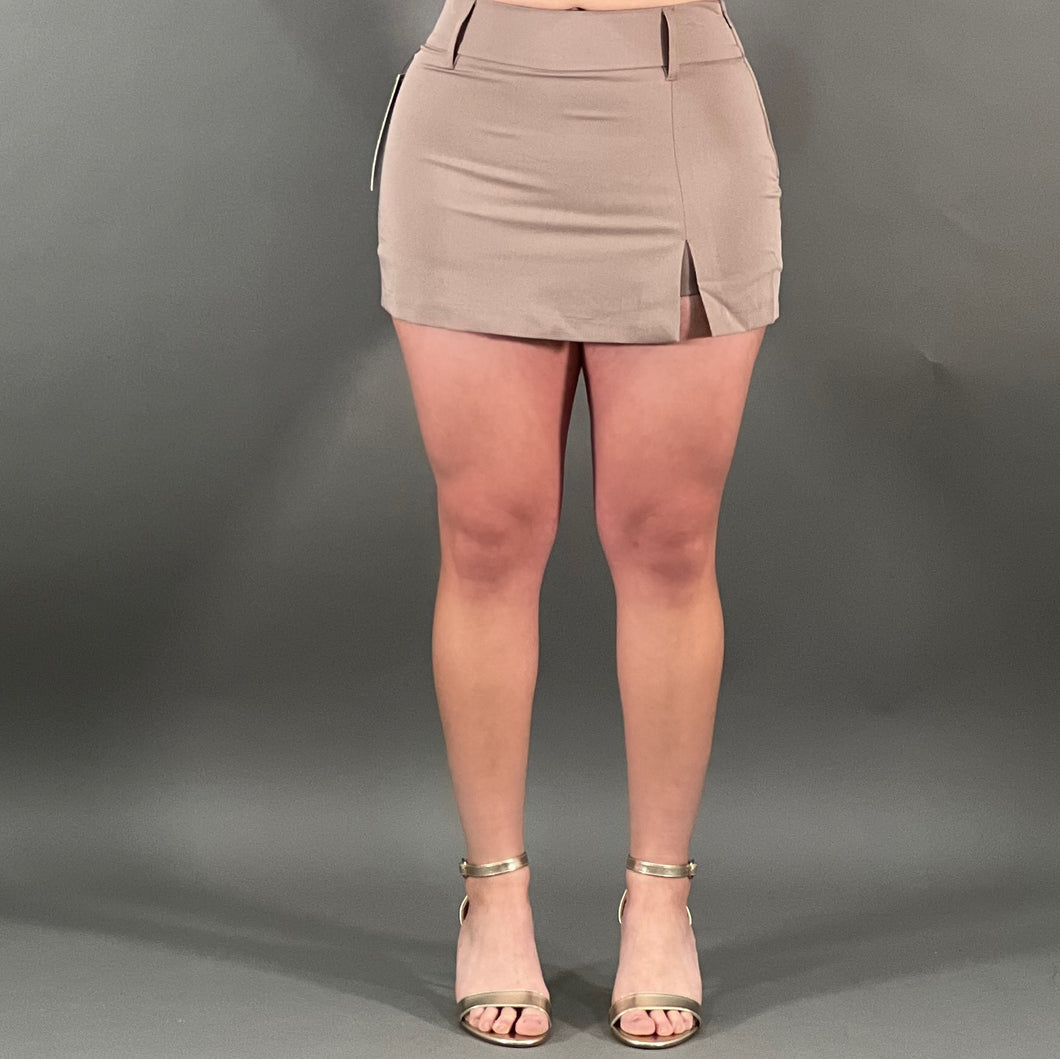 GALA SKORT