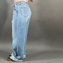 Load image into Gallery viewer, PACHUCOS JEANS

