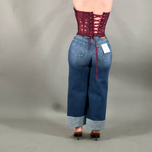 Load image into Gallery viewer, BELLA LACE CORSET
