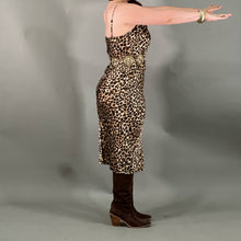 Load image into Gallery viewer, Olvido dress

