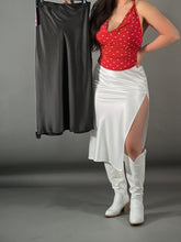 Load image into Gallery viewer, OLVIDO SKIRT
